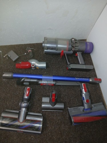 Genuine dyson v11 absolute - genuine,