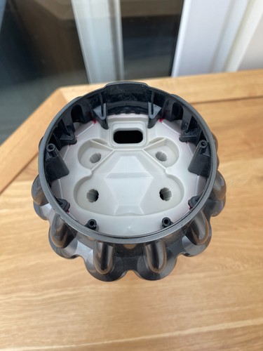 Dyson v11 cordless vacuum - cordless,
